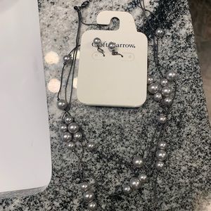 Necklace & earring set